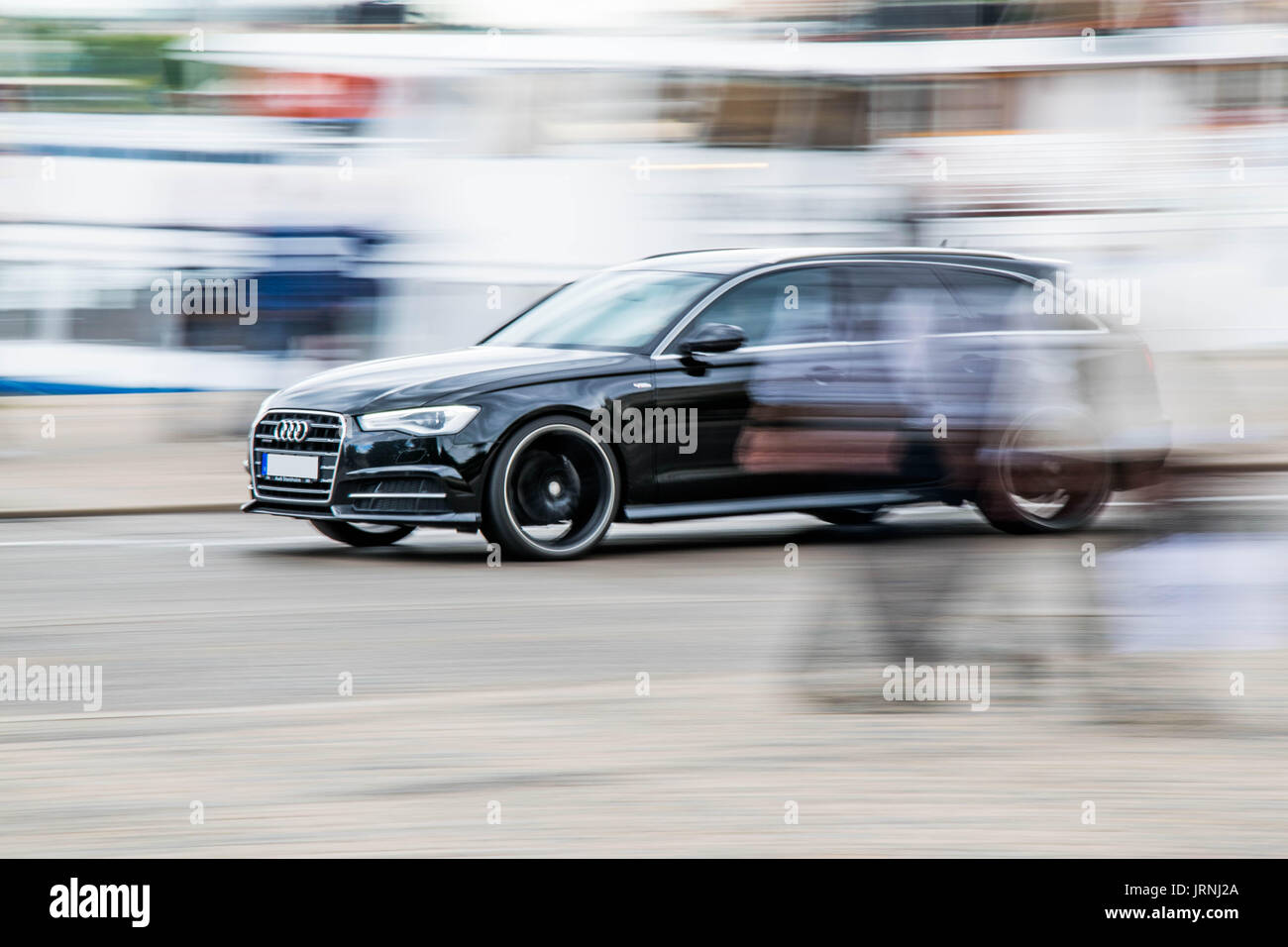 Einen Audi fahren durch Stockholm. Mit der Nikon D5300. Stockfoto
