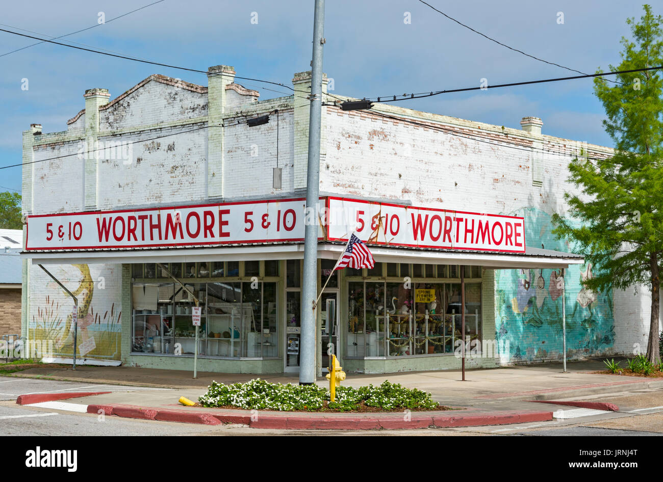 Louisiana, Acadia Parish, Rayne, "Frog Hauptstadt der Welt" aka "Louisiana Stadt der Frosch Wandbilder Wandbilder' an der Wand von 5 & 10 cent Store Stockfoto