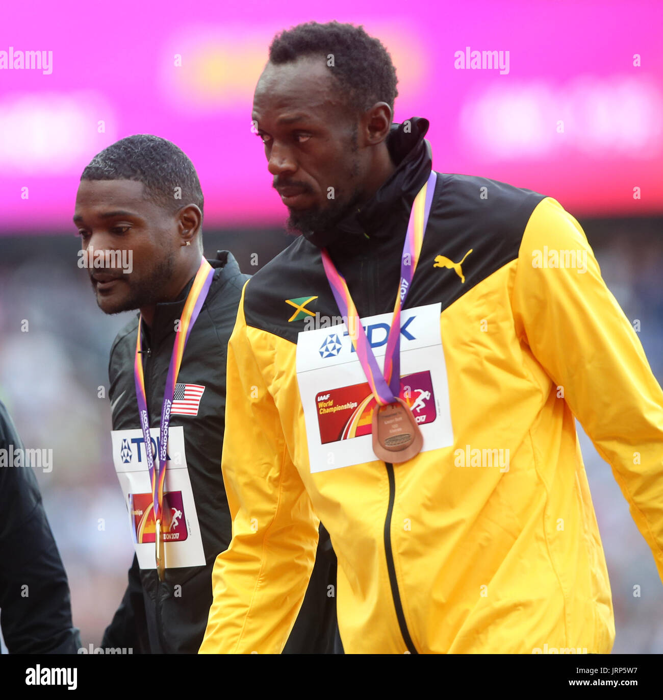 Justin Gatlin & Usain Bolt 100 Medaille Zeremonie World Athletics Championships 2017 London Stam, London, England-6. August 2017-Credit: Allstar Bild Bibliothek/Alamy Live-Nachrichten Stockfoto