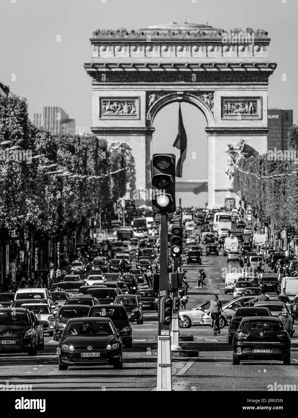 Berühmten Champs Elysees Boulevard in Paris Arc de Triomphe - Triumph Bogen - PARIS/FRANKREICH - 24. SEPTEMBER 2017 Stockfoto