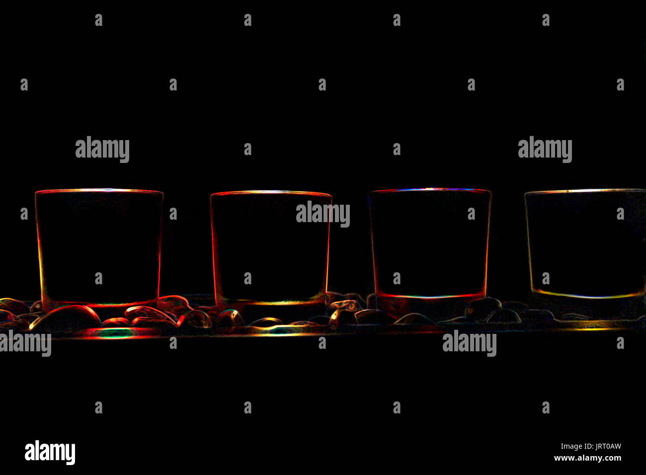 Teelicht Kerzenhalter aus Glas, Neonlicht, Tassen-Kollektion, abstrakt, Kerzenständer, Leere Becher Stockfoto Teelicht Kerzenhalter aus Glas, Neonlicht, Tassen-Kollektion, abstrakt, Kerzenständer, Leere Becher Stockfoto