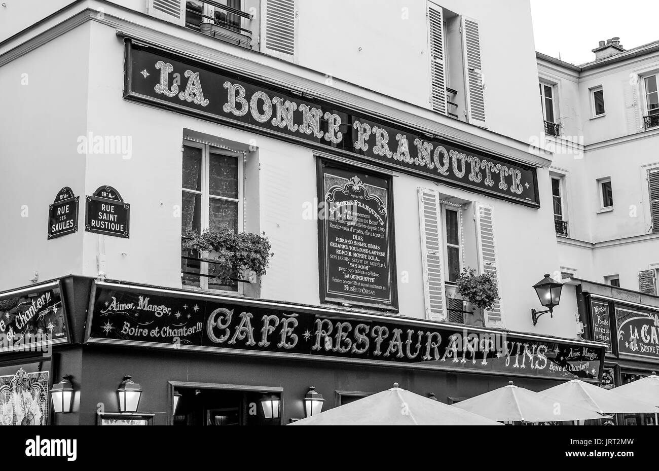 Französische Cafe Restaurant am Montmartre in Paris - Paris/Frankreich - 24. SEPTEMBER 2017 Stockfoto