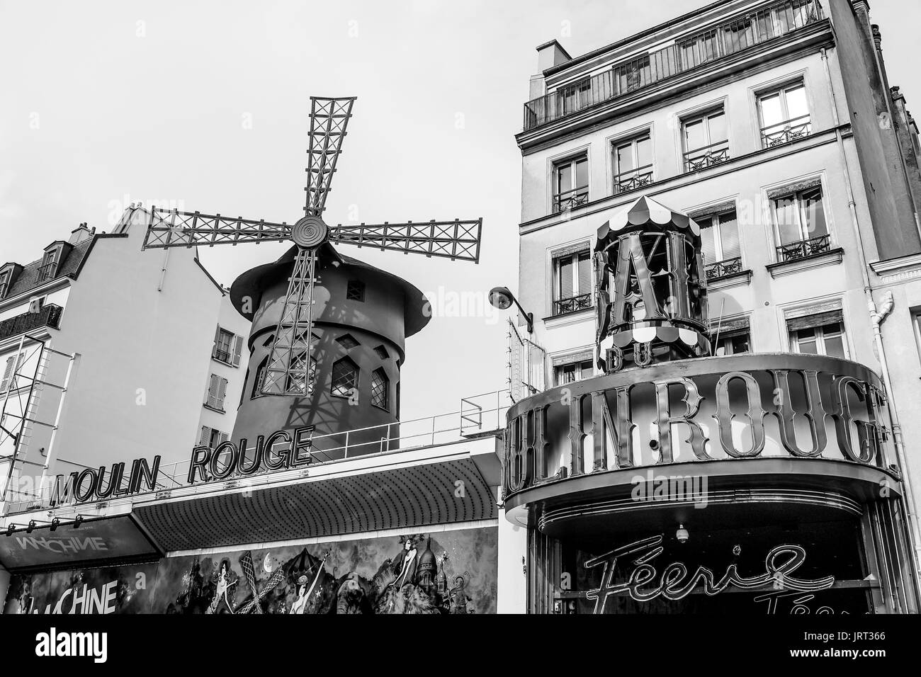 Das berühmte Moulin Rouge Cabaret Veranstaltungsort in Paris - Paris/Frankreich - 24. SEPTEMBER 2017 Stockfoto