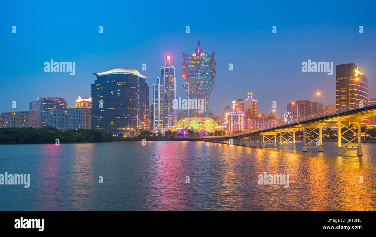 Panorama Ansicht von Macau Stadtbild bei Nacht in China. Stockfoto