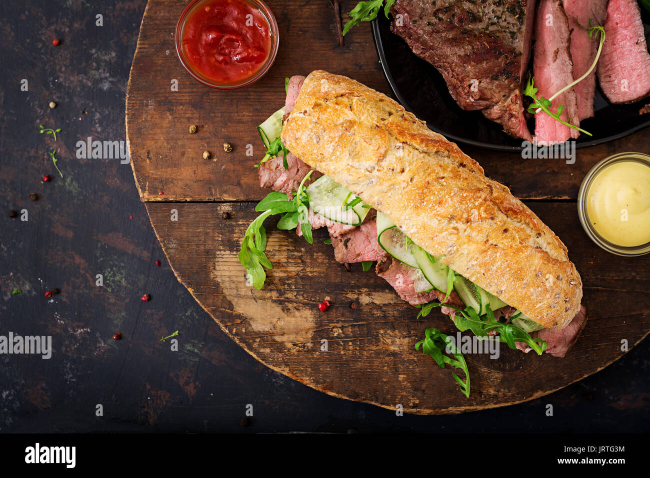 Pastrami sandwich -Fotos und -Bildmaterial in hoher Auflösung – Alamy Pastrami sandwich -Fotos und -Bildmaterial in hoher Auflösung – Alamy