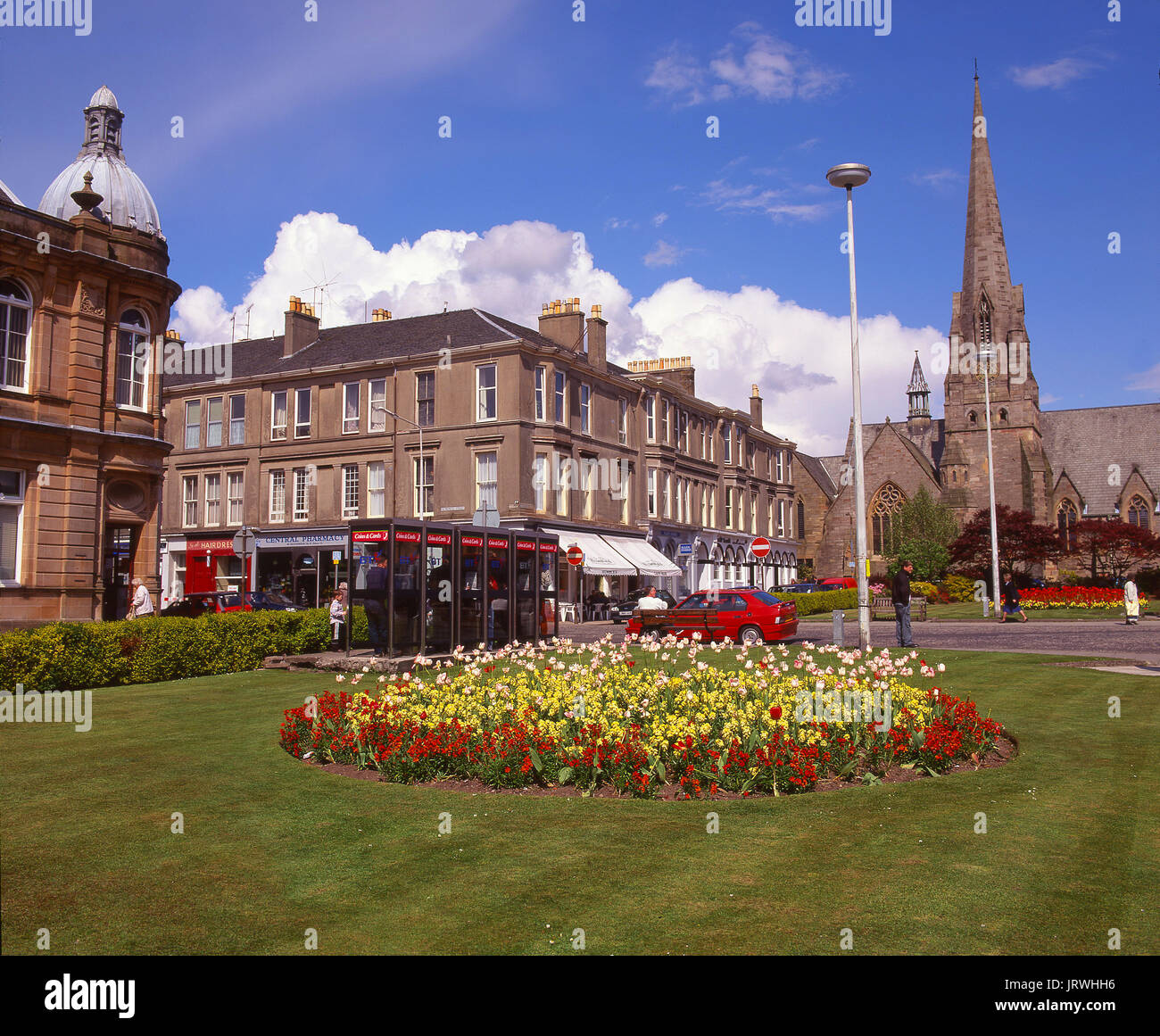 Einen bunten Frühling Szene in der Stadt Helensburgh, Region Strathclyde Stockfoto