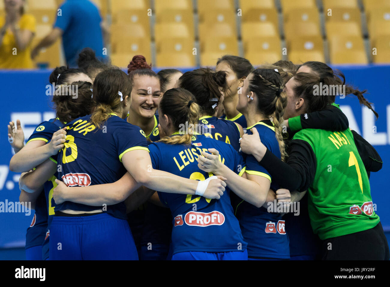 Celje, Slowenien. 5. August 2017. Team Rumänien feiern Sieg über Schweden bei der Frauen Europameisterschaft match zwischen Rumänien und Schweden in der Zlatorog Arena am 5. August 2017 in Celje, Slowenien. Bildnachweis: Rok Rakun/Pacific Press/Alamy Live-Nachrichten Stockfoto