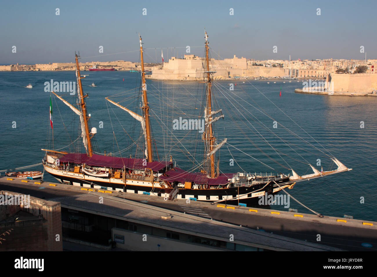 Die italienische Marine segeln Schiff seine Palinuro in Maltas Grand Harbour Stockfoto