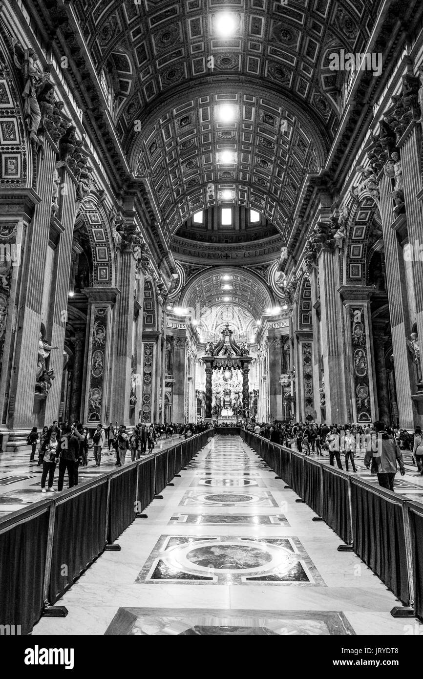 Wundervolle St. Peters Basilika in Rom - Die katholische Kirche in der Welt - der Vatikan - Rom/ITALIEN - 6. NOVEMBER 2016 Stockfoto