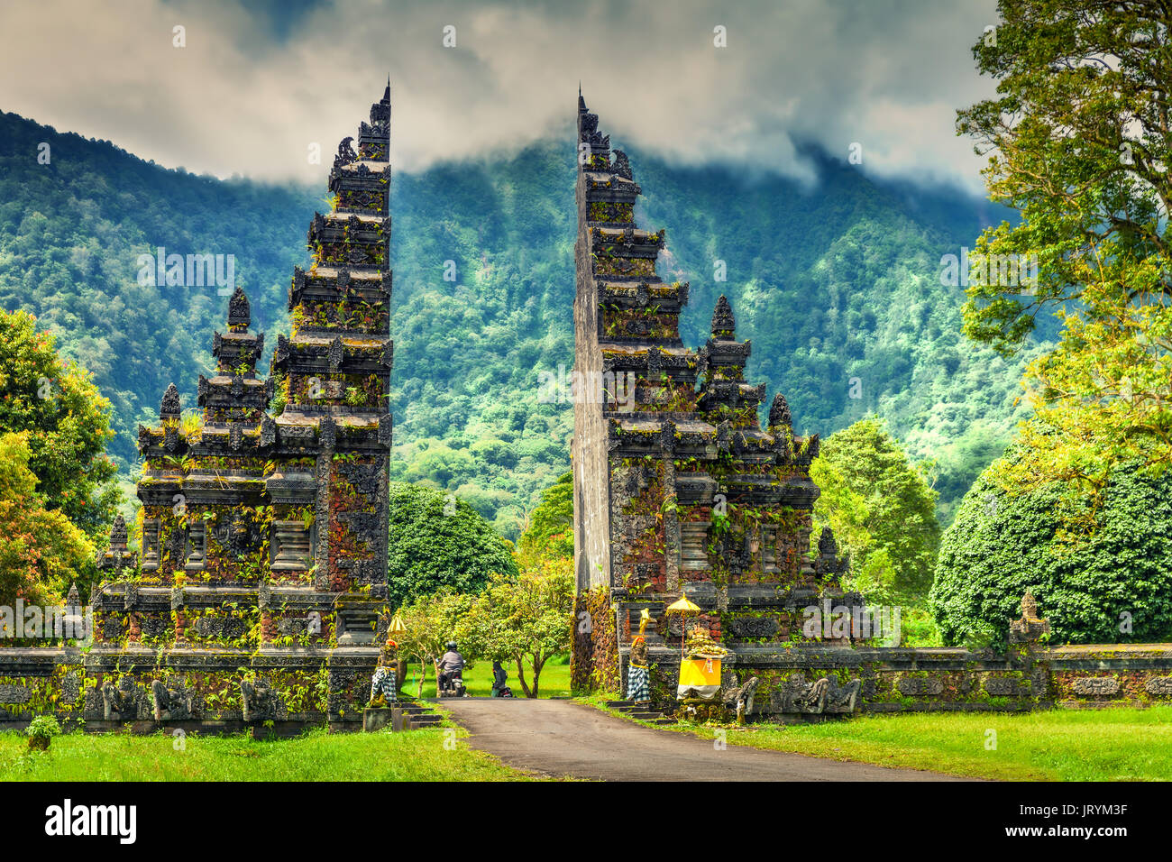 Bali Temple Entrance Stockfotos Und Bilder Kaufen Alamy