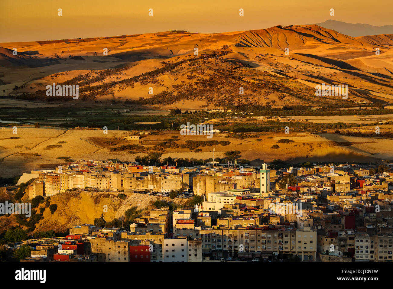 Sonnenuntergang, Panoramablick auf die Medina von Fes, Fes el Bali. Marokko, Maghreb Nordafrika Stockfoto
