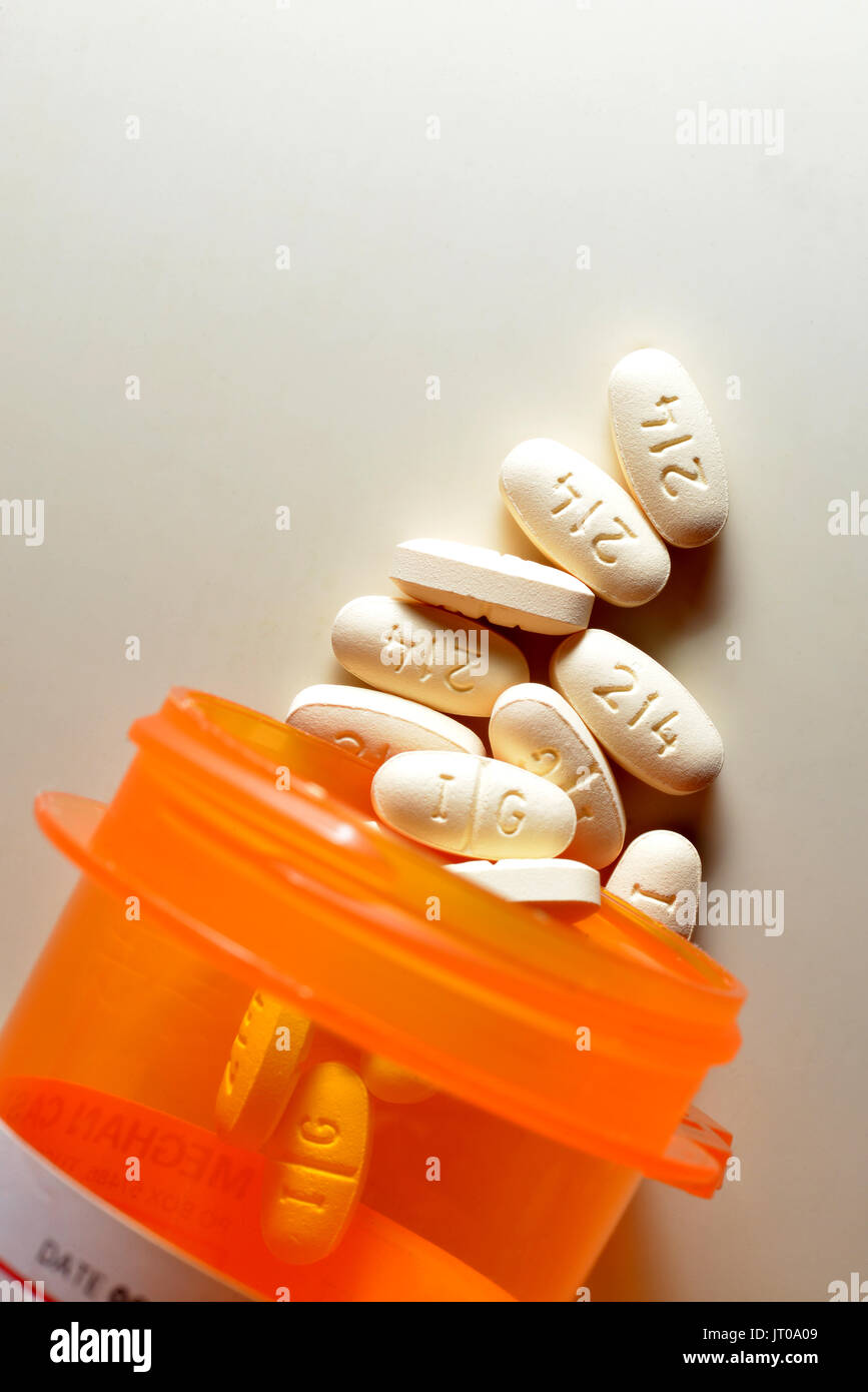 Zoloft 100 mg, Sertralin, wird vorgeschrieben, um Depression, Zwangsstörungen, Panikattacken, Angststörungen, posttraumatischen Stockfoto