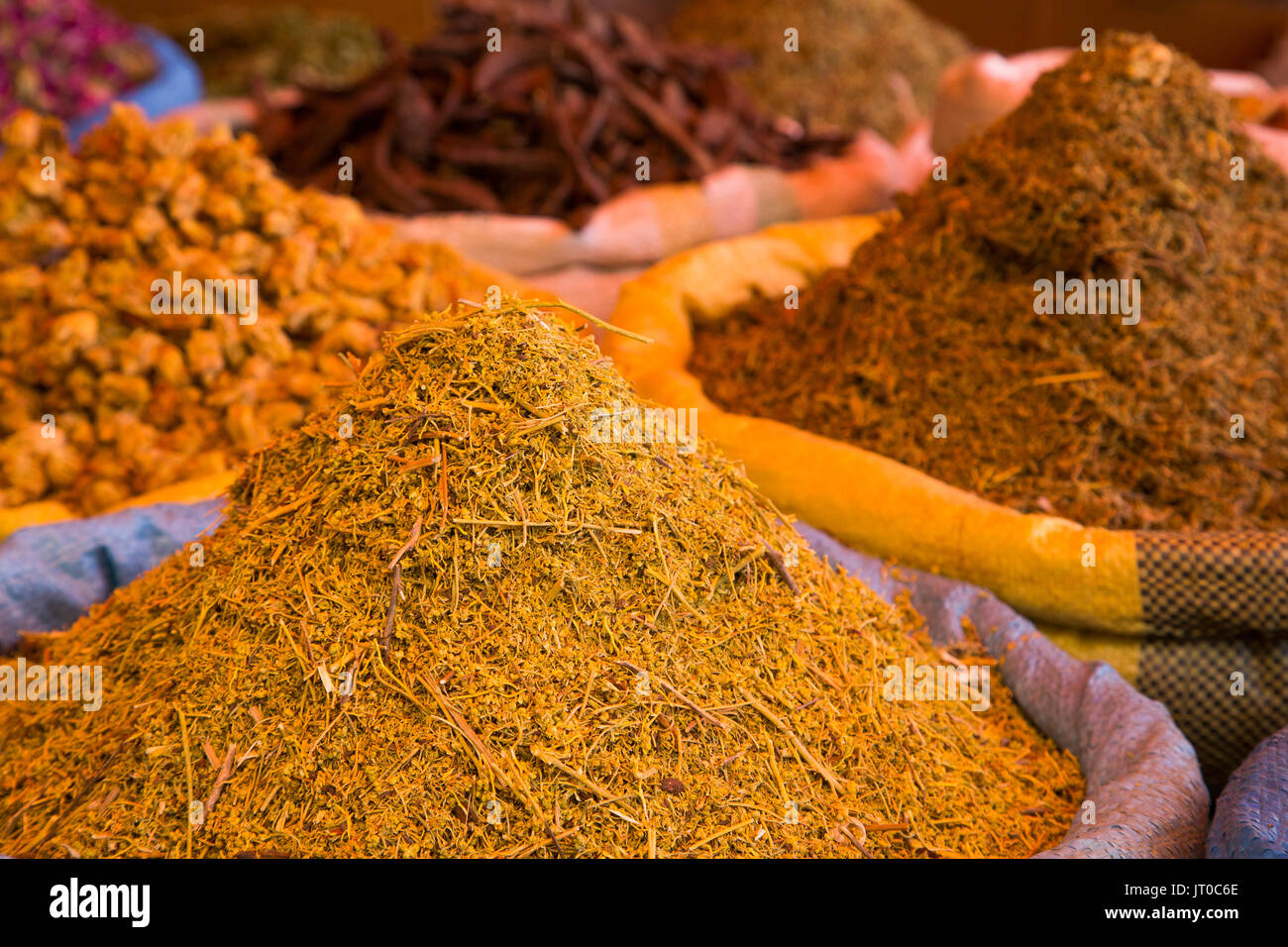 Gewürze, Ouarzazate Markt. Marokko, Maghreb Nordafrika Stockfoto