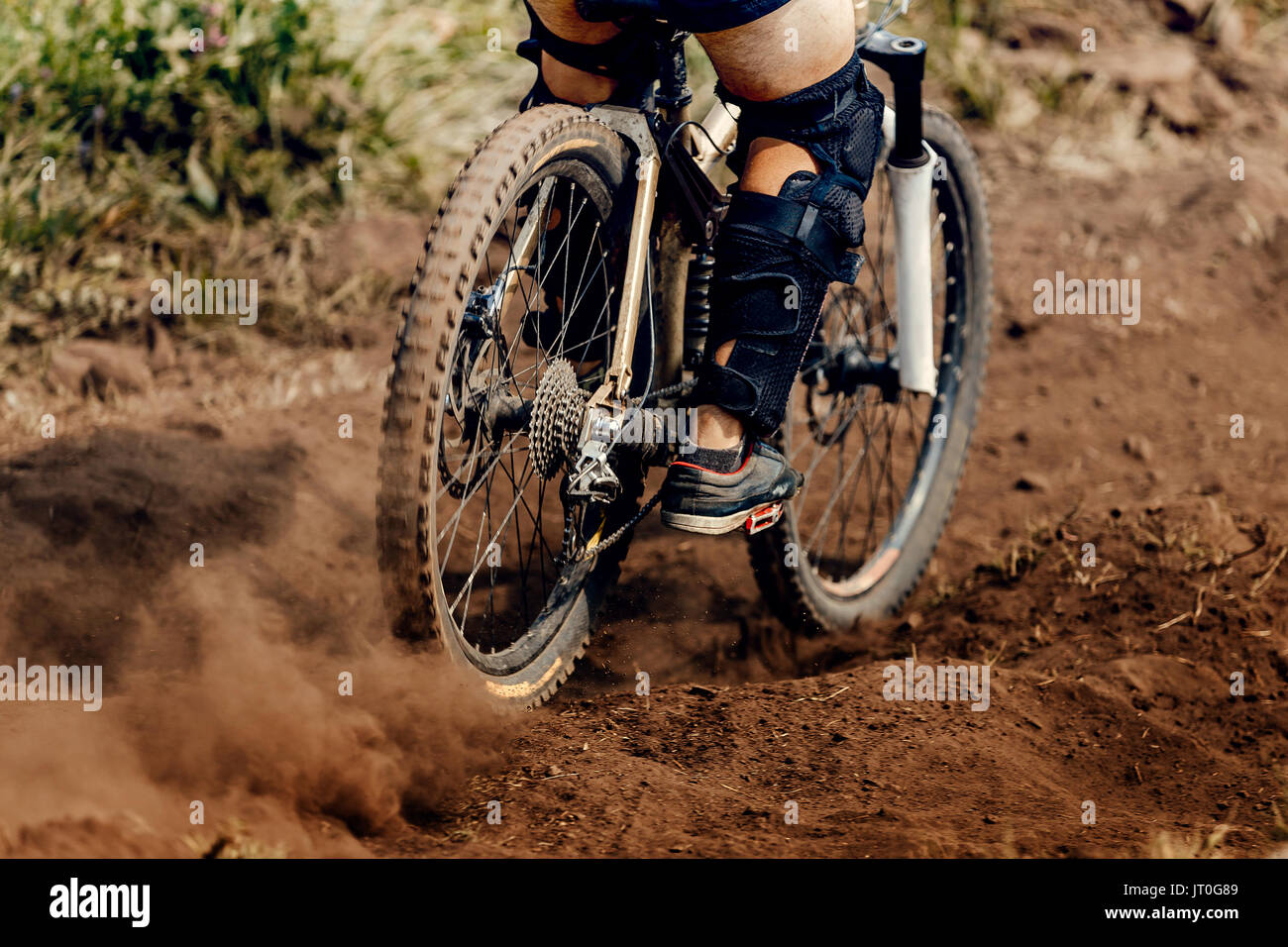 Staub Hinterrad Fahrrad Mountainbike Downhill Stockfoto
