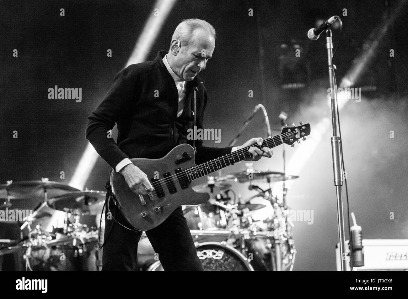 Status Quo spielen Zurückspulen North Festival, Arley Hall, Cheshire 06 August, 2017. Stockfoto