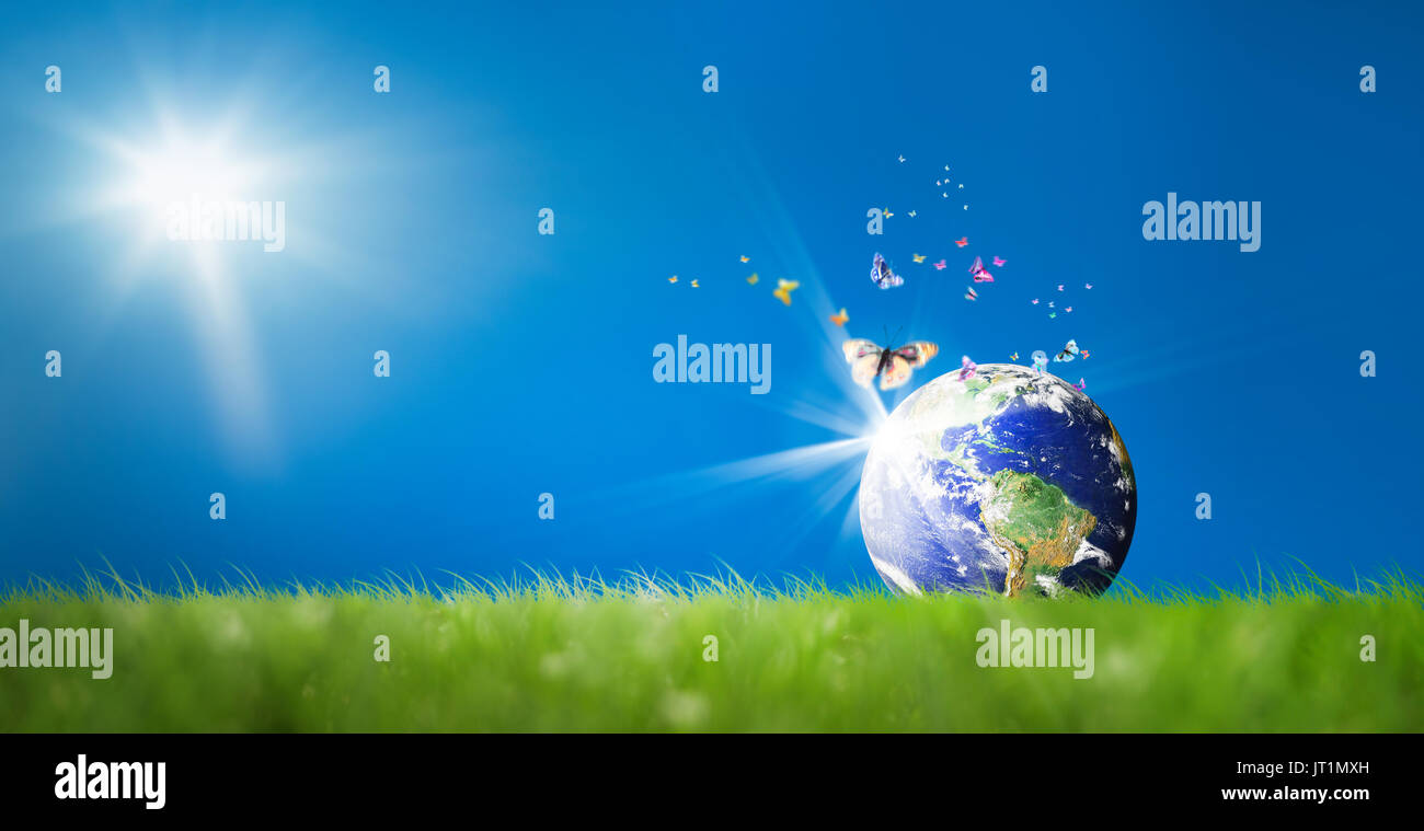 Konzeptbild der Welt auf die grüne Landschaft. NASA Welt Kartenbild geschichtet und verwendet; www.NASA.gov, https://www.flickr.com/photos/gsfc/sets/7215763217 Stockfoto