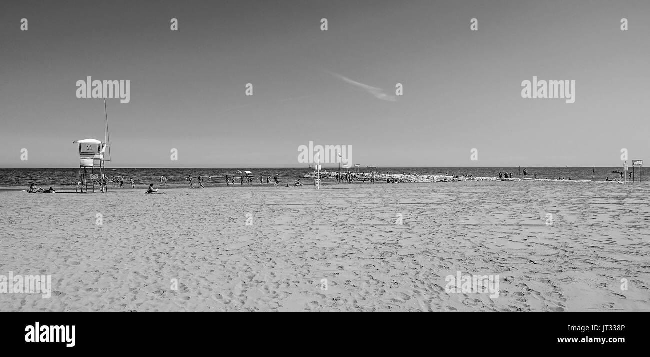 Sandstrand von Lido in Venedig - Venedig, Italien, 29. Juni 2016 Stockfoto