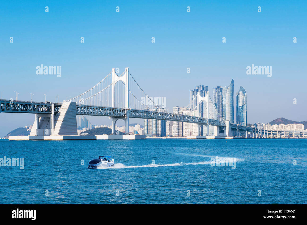 Gwangan Brücke und Haeundae in Busan, Korea Stockfoto