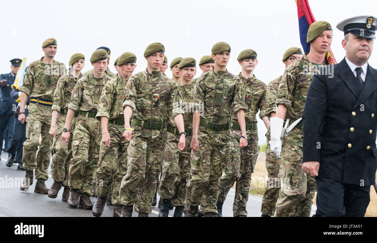 Armee Kadetten von der Royal British Legion in Littlehampton marschieren an der 2017 Streitkräfte in Littlehampton, West Sussex, England, UK. Stockfoto