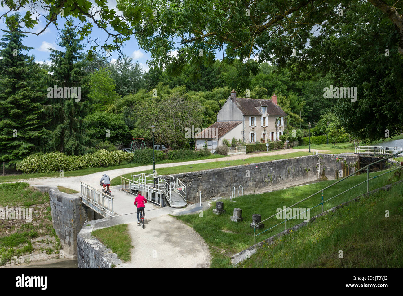 Frankreich, Indre-et-Loire, Chinon, Chinon Kanal Junction mit der Loire Baraban Schloss und Schloss Haus Stockfoto