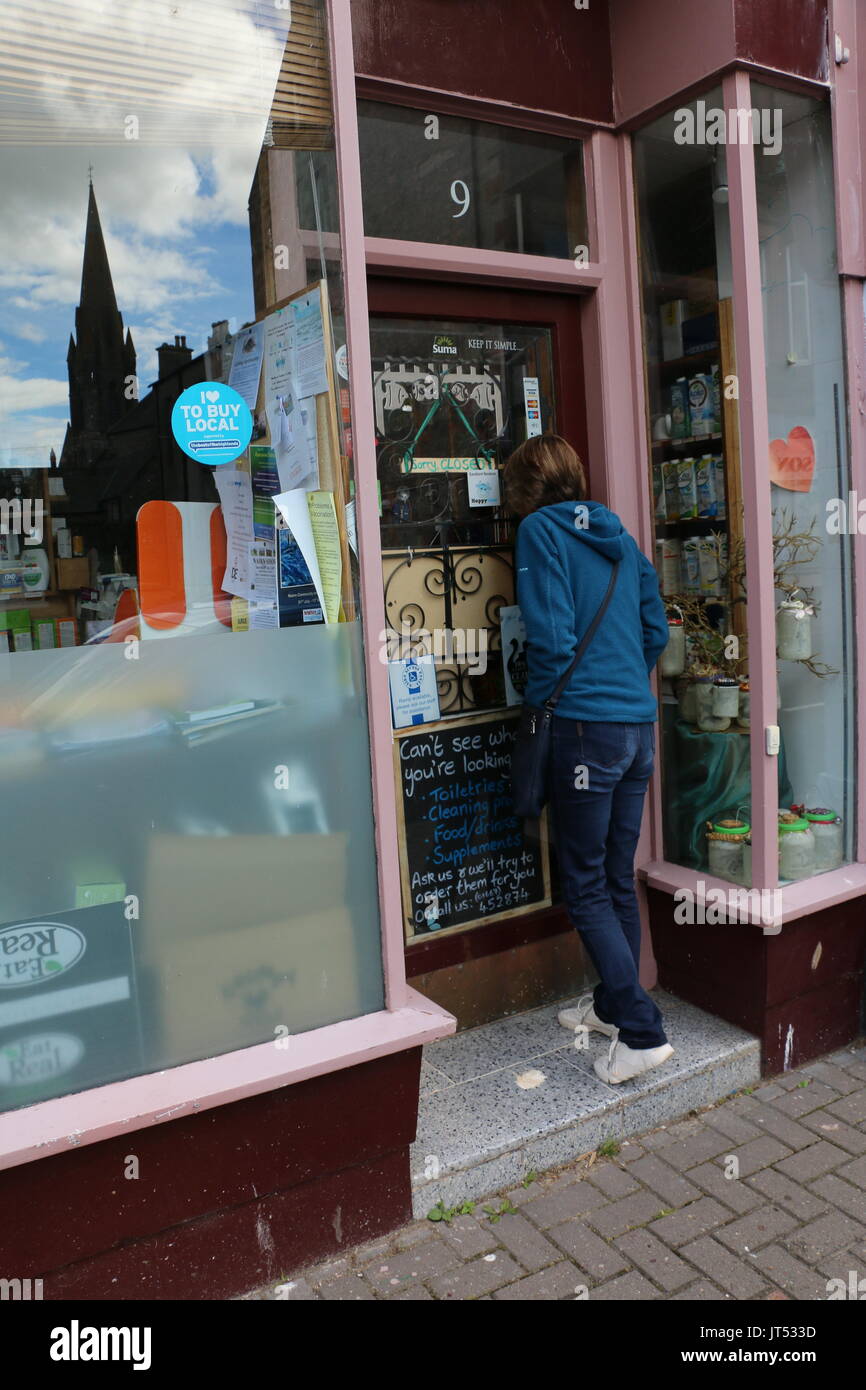 Nairn Shop - wann sind sie geöffnet? Stockfoto