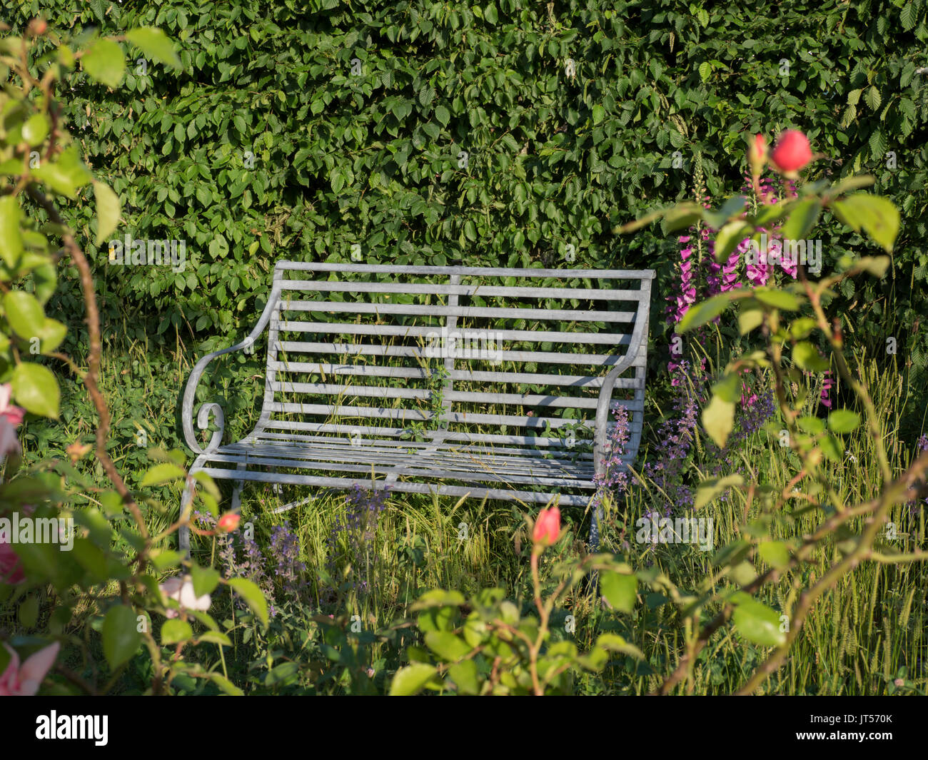 Wyevale Gartencenter: Romantik in den Ruinen von Claudia de Yong Best in Show konzipiert Stockfoto