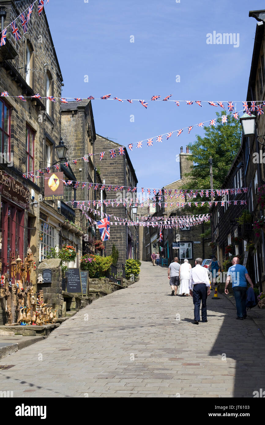 Das Dorf von Haworth im Gösch Girlanden dekoriert Stockfoto