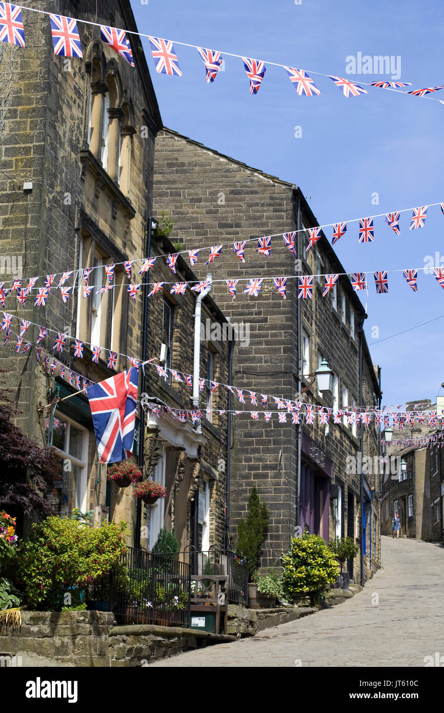 Das Dorf von Haworth im Gösch Girlanden dekoriert Stockfoto