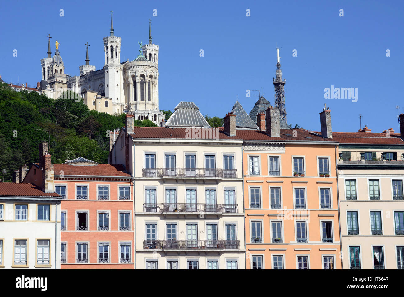 Lyon (Frankreich): Immobilien, Gebäude entlang des Quai Fulchiron Gehweg, im Ortsteil Saint-Jean, Quais de Saone, in der 5. arrond Stockfoto