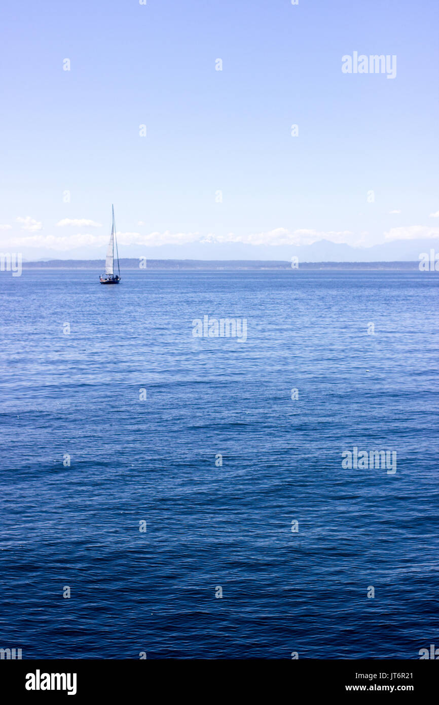 Segeln auf Elliot Bay Stockfoto