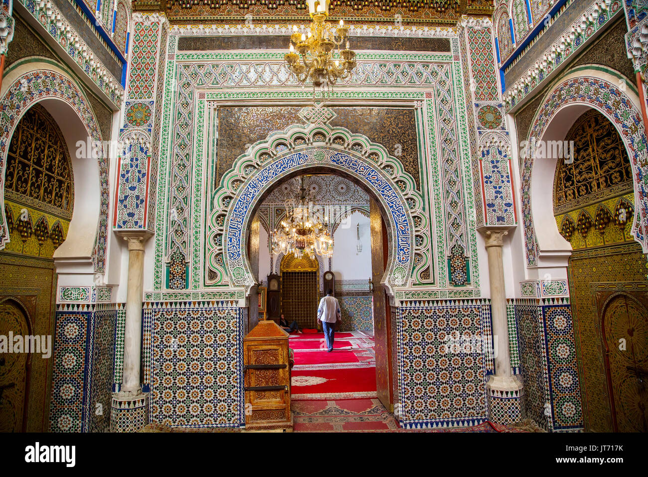 Moulay Idriss II.-Moschee. Souk Medina von Fes, Fes el Bali. Marokko, Maghreb Nordafrika Stockfoto