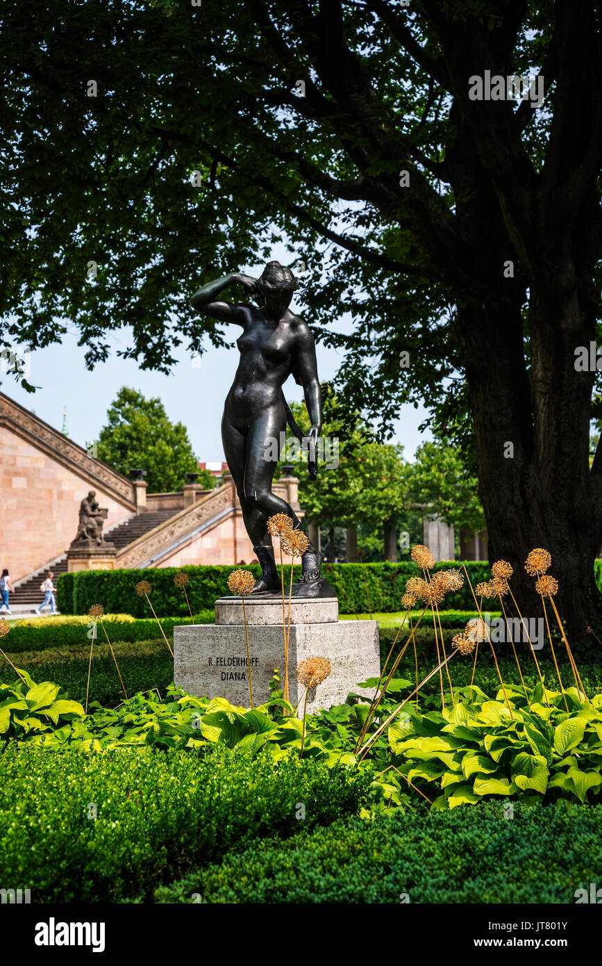 Statuen im Garten der Alte (Alte Nationalgalerie) Museum auf der