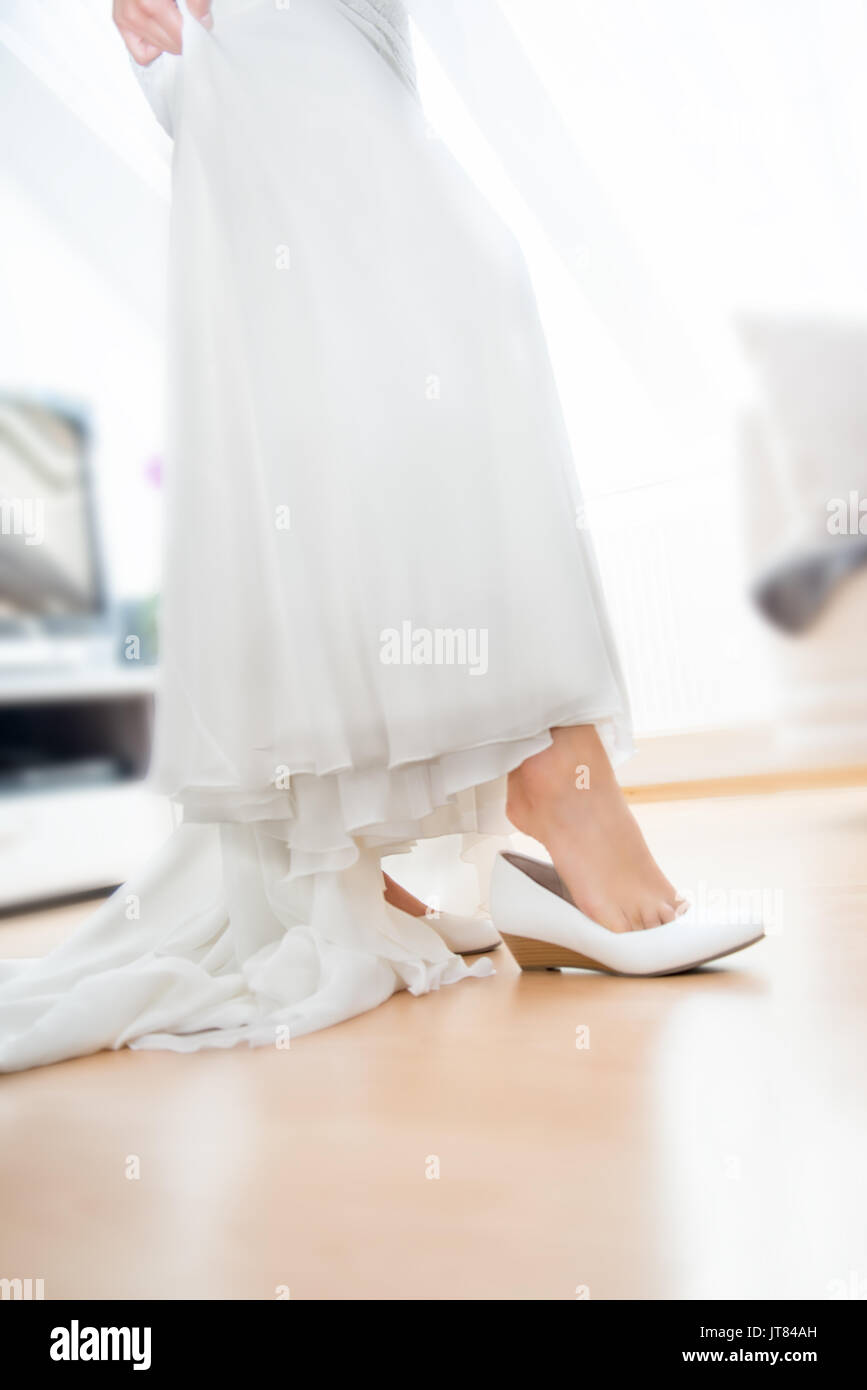 Braut und Schuhe Stockfoto