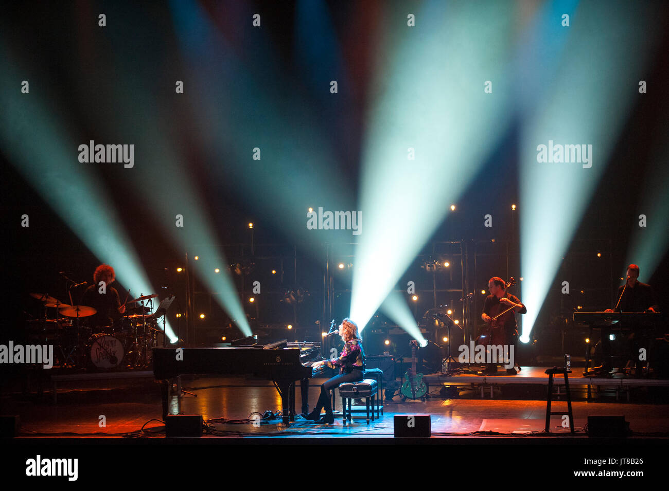 Liverpool, Großbritannien. 7. August 2017. Russisch-amerikanische Sängerin geboren, Regina Spektor, führt das vorletzte Konzert ihrer UK-Tour im Sommer. Die Tour stellt Ihren zweiten UK-Tour zur Unterstützung ihres Hochgelobten siebten Album "Denken Sie daran, uns zu leben". © Paul Warburton Stockfoto
