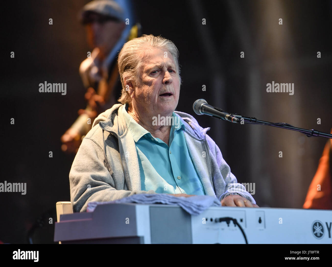 Brian Wilson auf der Bühne zu präsentieren "Pet Sounds" auf der Burg-Bühne am Camp Bestival 2017, Sonntag, Lulworth Castle, Dorset, Großbritannien Stockfoto