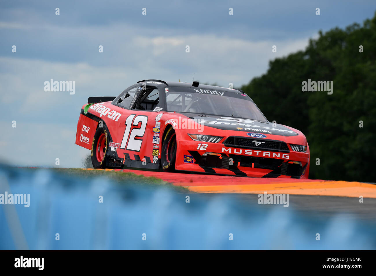 August 5, 2017: NASCAR WDR-Serie Treiber Joey Logano #12 während der NASCAR XFINITY Serie Zippo 200 am Glen am Samstag, den 5. August 2017 in Watkins Glen International in Watkins Glen, New York. Reich Barnes/CSM Stockfoto