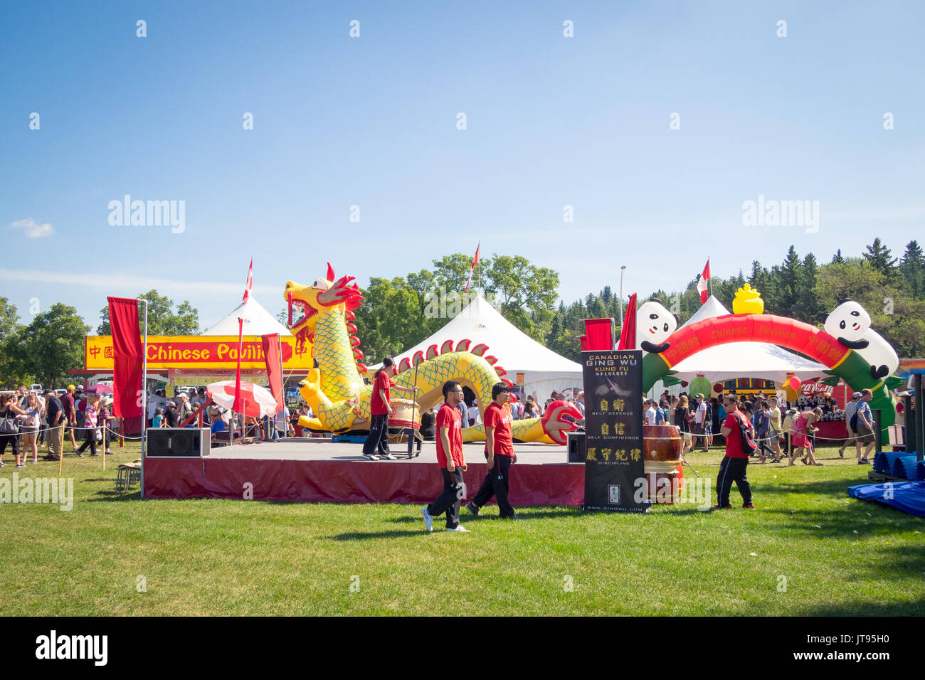 Ein Blick auf den Chinesischen Pavillon von der Heritage Festival 2017, einem beliebten multikulturelle Festival findet jeden Sommer in Edmonton, Alberta, Kanada. Stockfoto