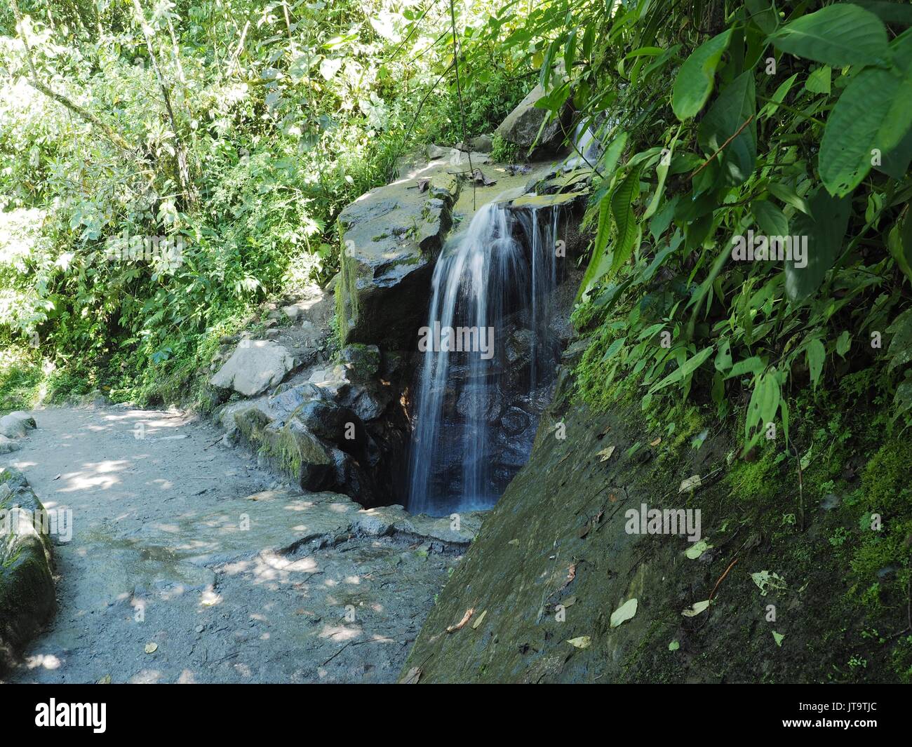 Cascade Pailon del Diablo am Äquator Stockfoto