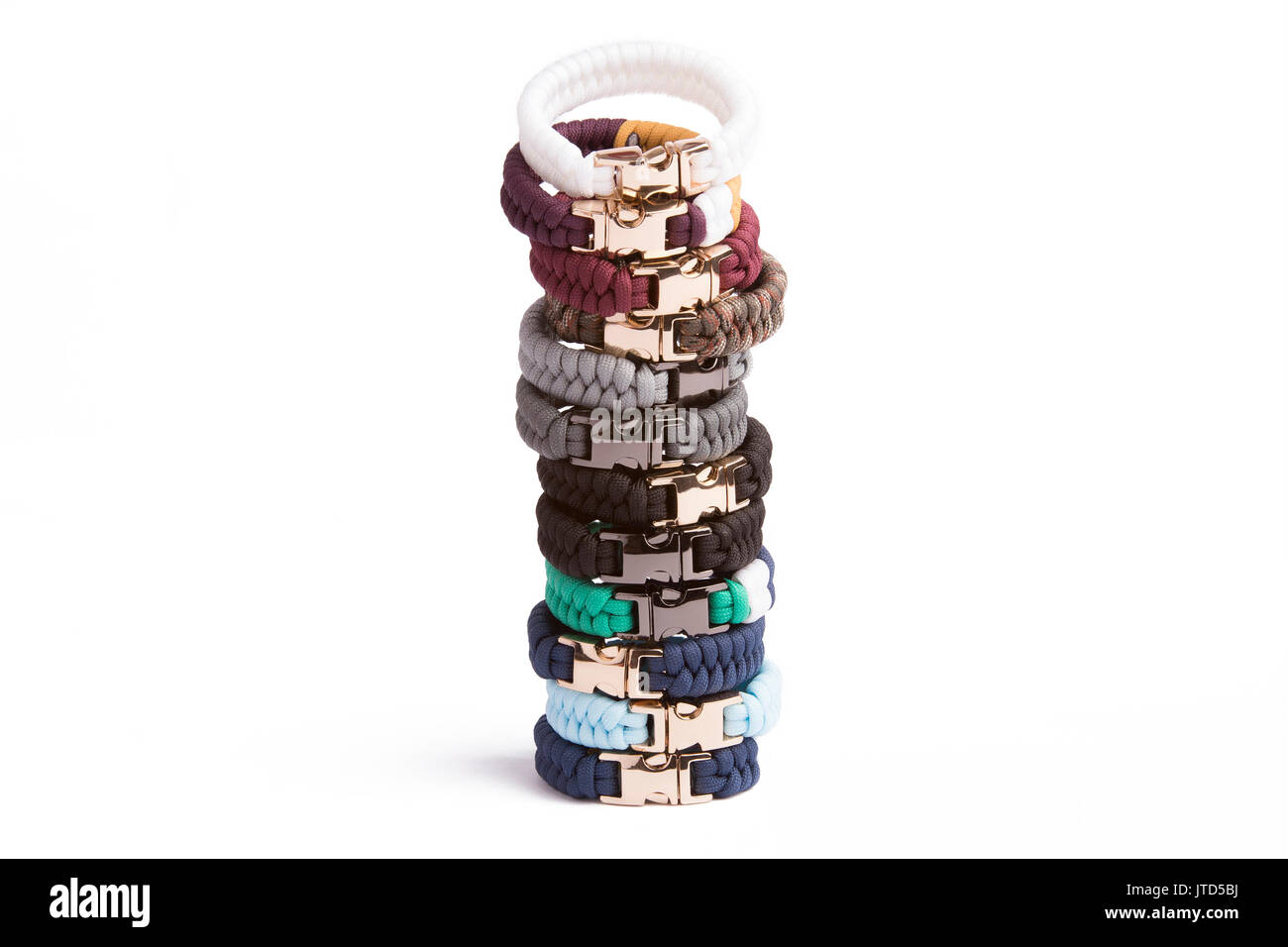 Eine schöne Reihe von Cord mode Armbänder. Stockfoto