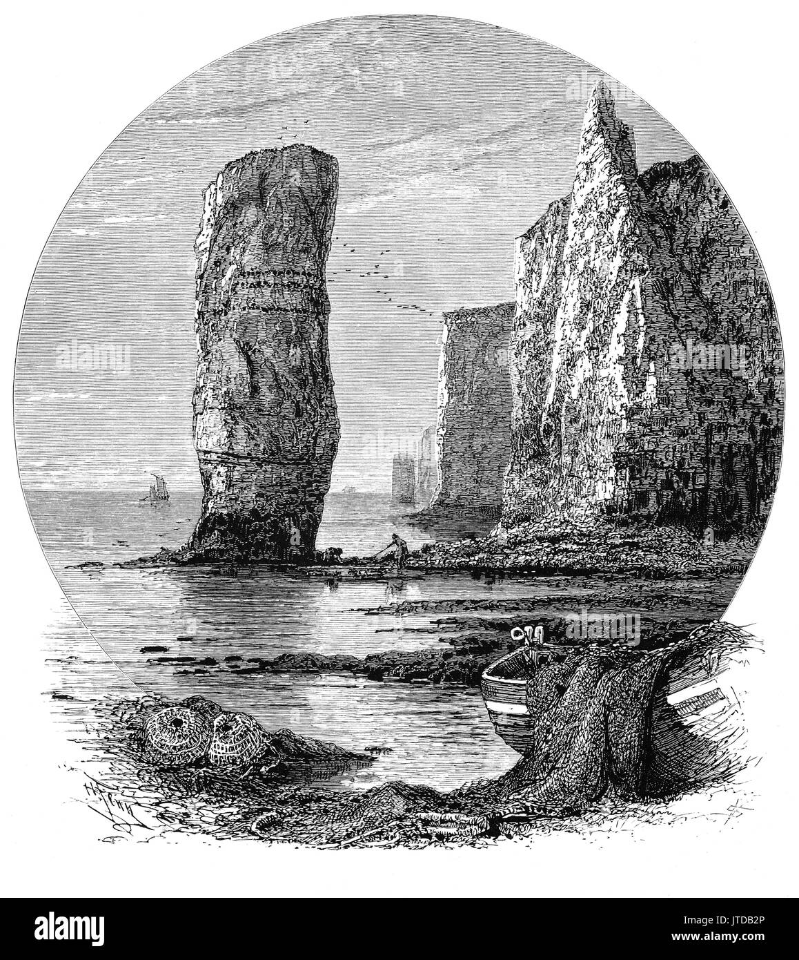1870: Fischer und Boote in der Nähe von Old Harry Rocks, Kreide Formationen, darunter ein Stapel und einem Baumstumpf, an Handfast Punkt, auf der Isle of Purbeck in Dorset, England. Sie markieren den östlichsten Punkt der Jurassic Coast, einem UNESCO-Weltkulturerbe. Stockfoto