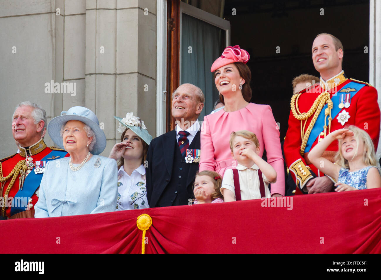 Die britische Königsfamilie Erscheinen auf dem Balkon des Buckingham