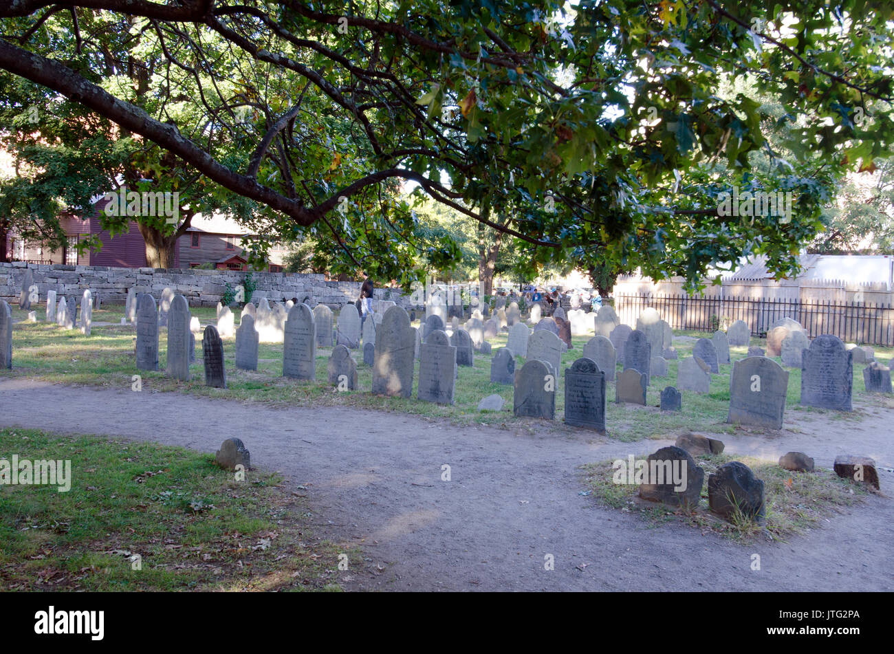 Historische Friedhof begraben Punkt hinter dem Salem Witch Trials Memorial in Salem, Massachusetts, USA Stockfoto