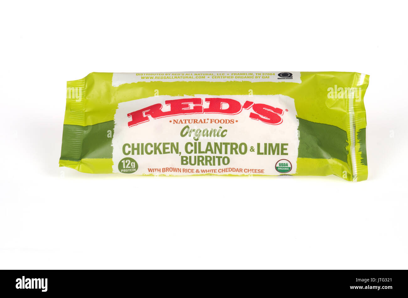 Gefrorene Paket wrapper von Red Huhn, Koriander, Limette burrito auf weißem Hintergrund. USA Stockfoto