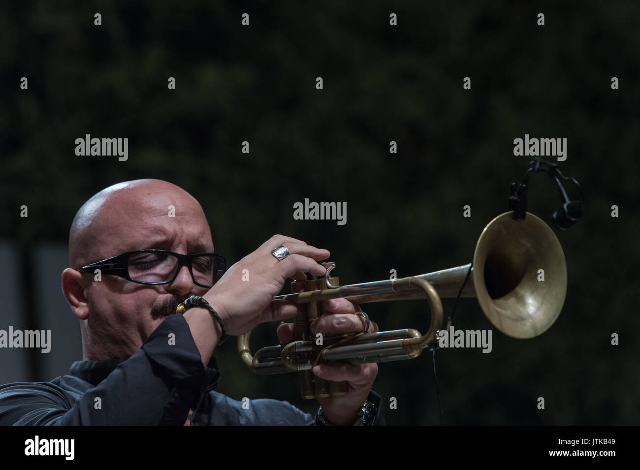 Rom, Italien. 07 Aug, 2017. Die berühmten italienischen Jazz Sängerin auf 7/8/2017 in der Casa del Jazz in Rom am Ende des 'Summertime' Event 2017, präsentiert sein neuestes Album "Abbey Road, ein Tribut an Abbey Lincoln". Mit ihr auf der Bühne, Giovanni Falzone auf Trompete, Filippo Vignato an der Posaune, Matteo Bortone am Bass und Ermanno Baron am Schlagzeug Credit: Leo Claudio De Petris/Pacific Press/Alamy leben Nachrichten Stockfoto