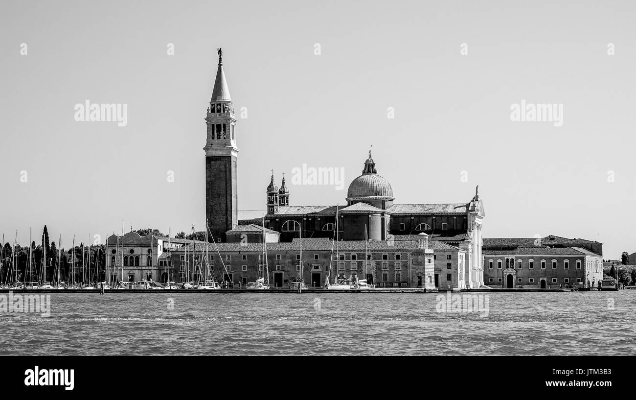 Insel San Giogio in Venedig - Blick vom San Mark s Quadrat Stockfoto Insel San Giogio in Venedig - Blick vom San Mark s Quadrat Stockfoto