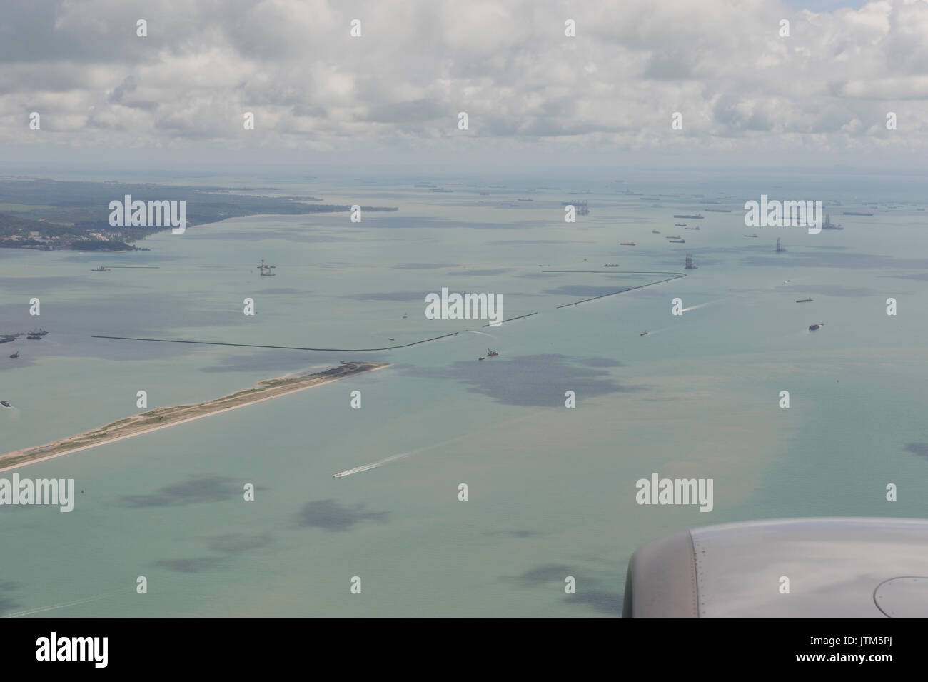 Blick von Singapur Airline 747-400 über Küsten Australien fliegen. Stockfoto