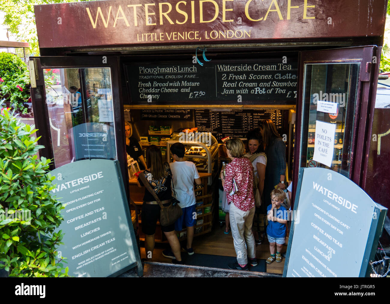 The Waterside Café, Little Venice, Paddington, City of Westminster, London, England, Großbritannien, GB. Stockfoto