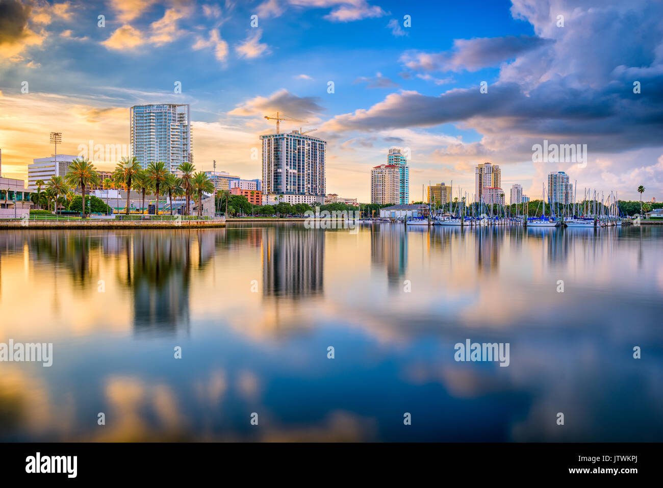 St. Petersburg, Florida, USA Skyline der Innenstadt Stadt an der Bucht. Stockfoto