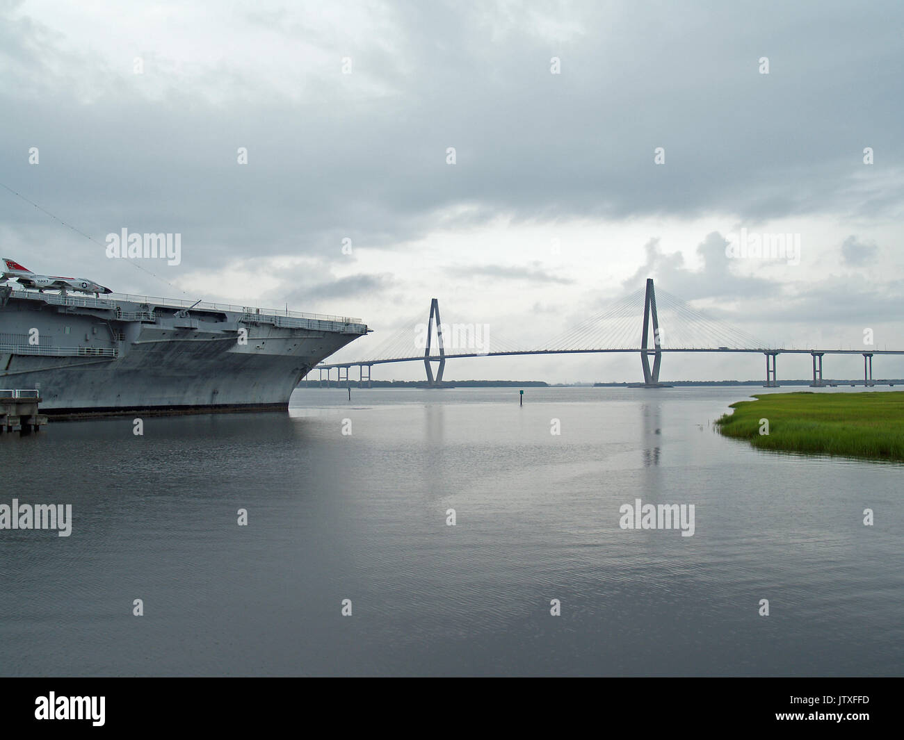 Uss bridge -Fotos und -Bildmaterial in hoher Auflösung – Alamy