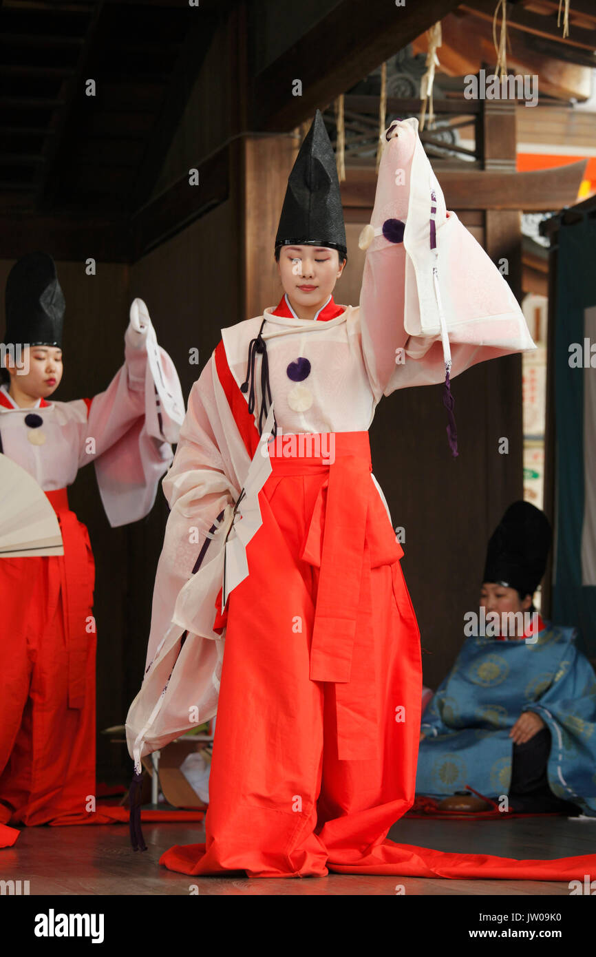 Japan, Kyoto, Gion Matsuri, Festival, traditionelle Aufführung, Tänzer, Menschen, Stockfoto